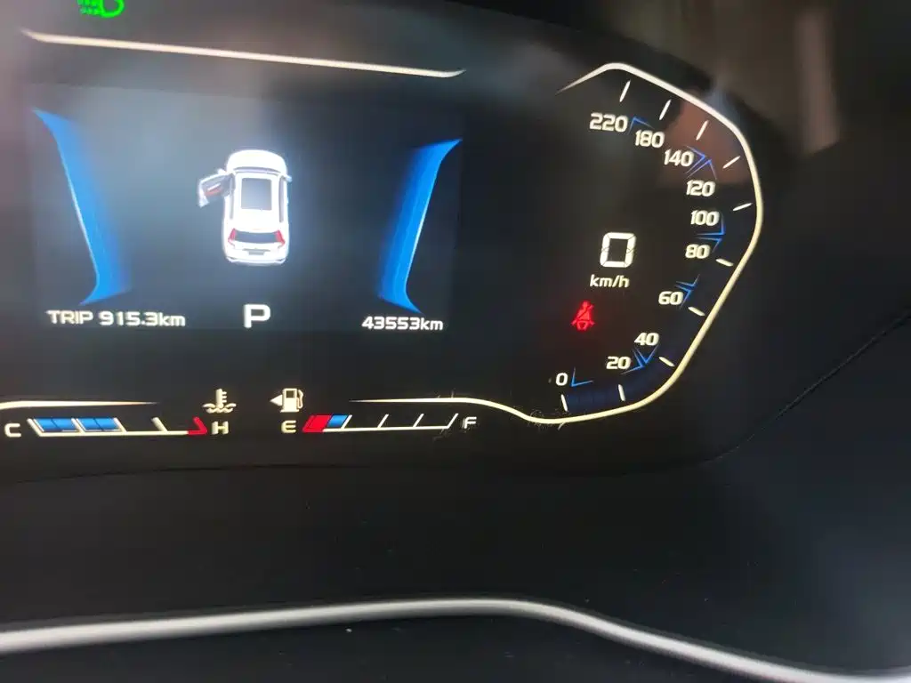 Geely Vision X6 — фото 13