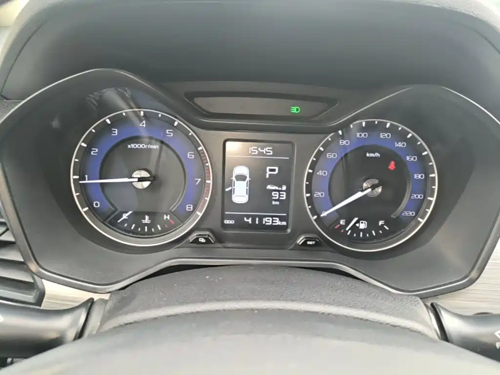 Geely Vision X3 — фото 11