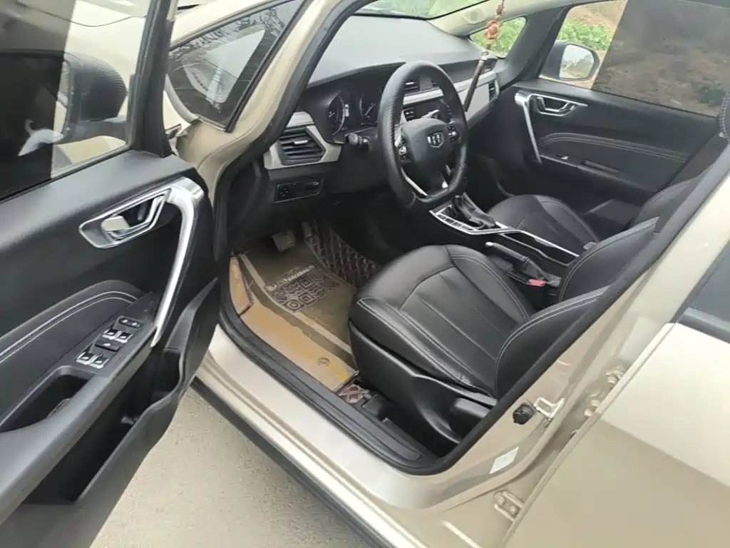 Geely Vision X3 — фото 15