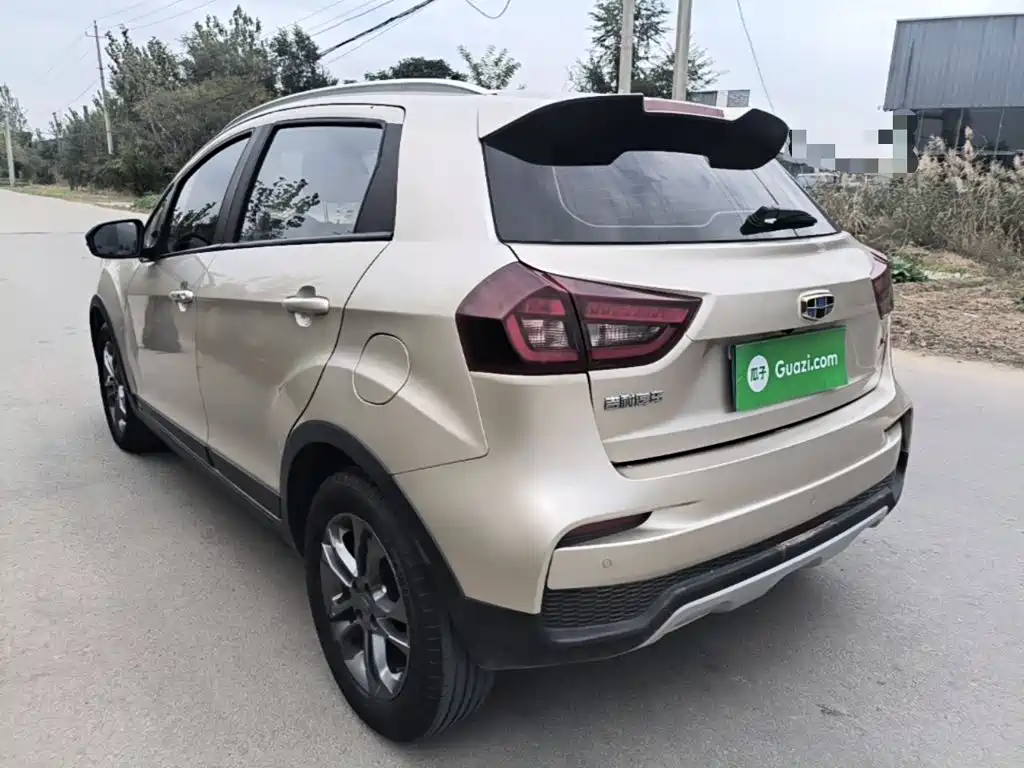 Geely Vision X3 — фото 4