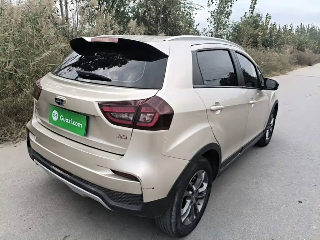 Geely Vision X3 — фото 6