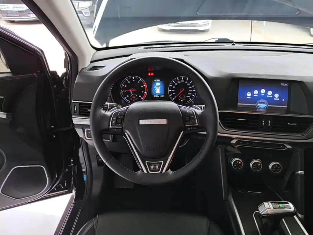Haval H6 — фото 10