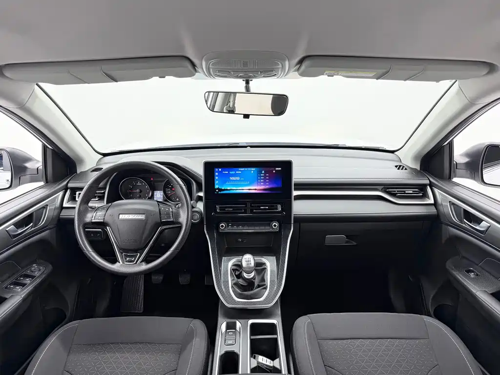 Haval M6 — фото 11