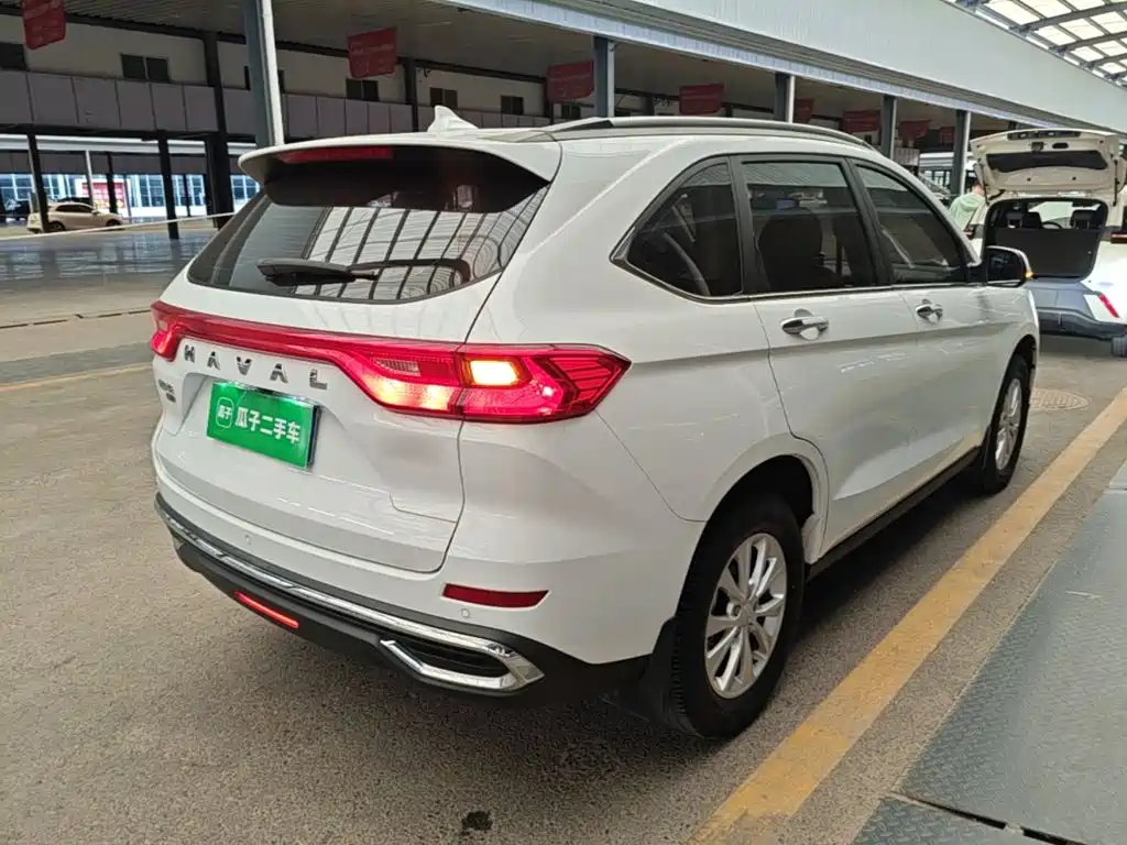Haval M6 — фото 6
