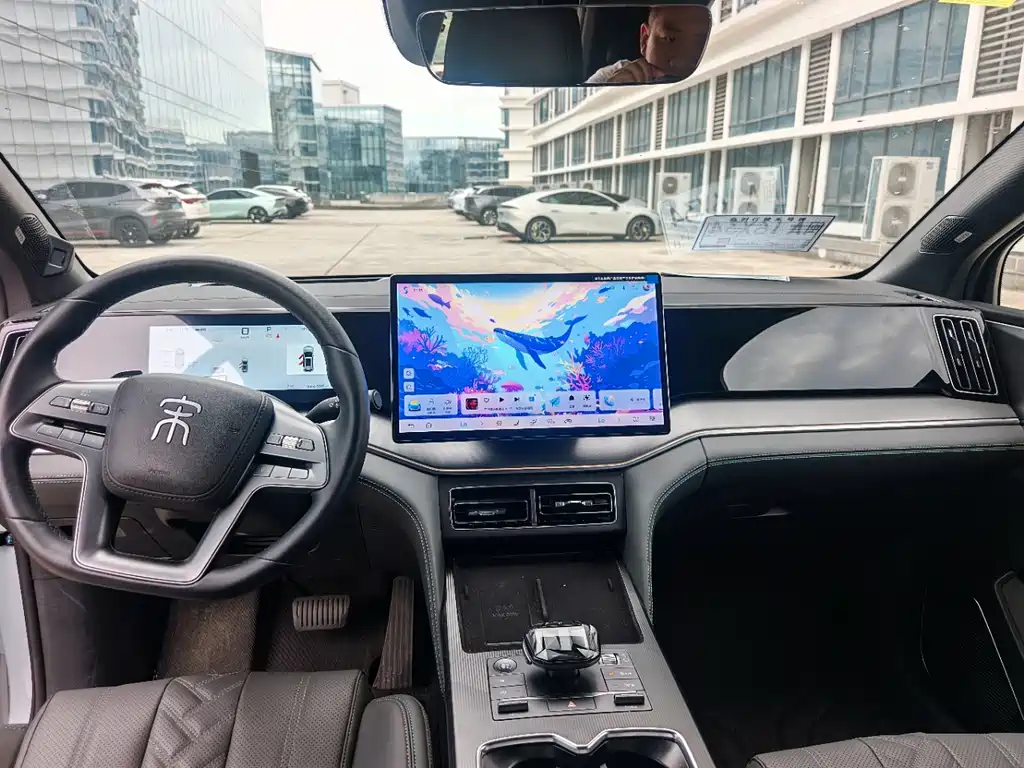 BYD L DM-i — фото 8
