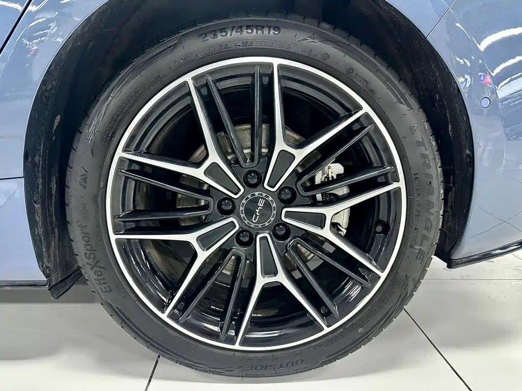 BYD Seal — фото 14