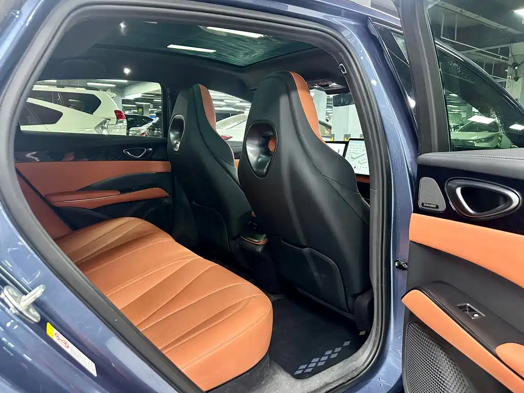 BYD Seal — фото 7
