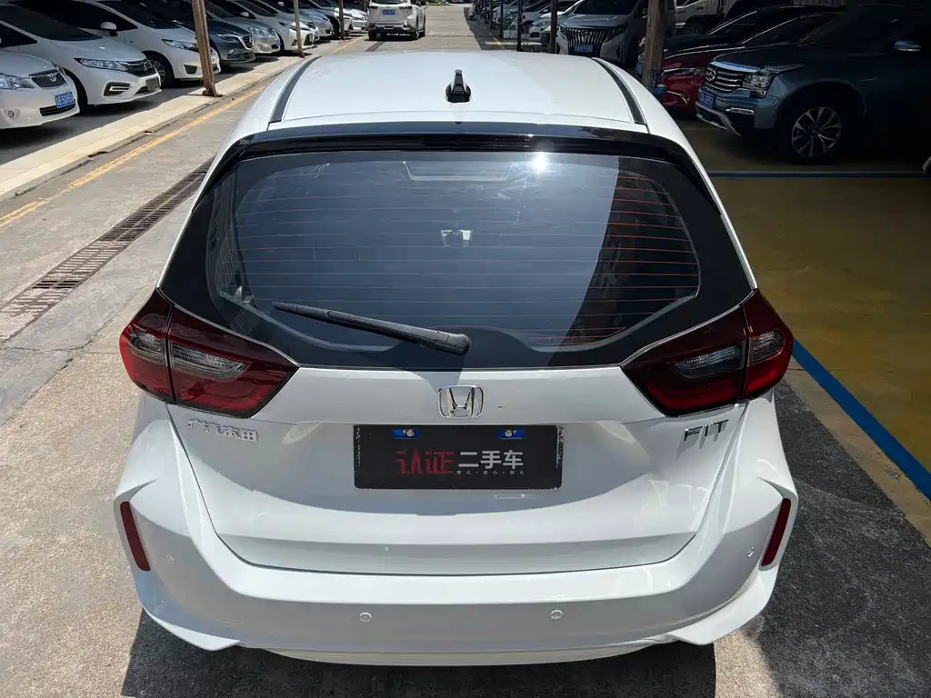 Honda Fit — фото 2
