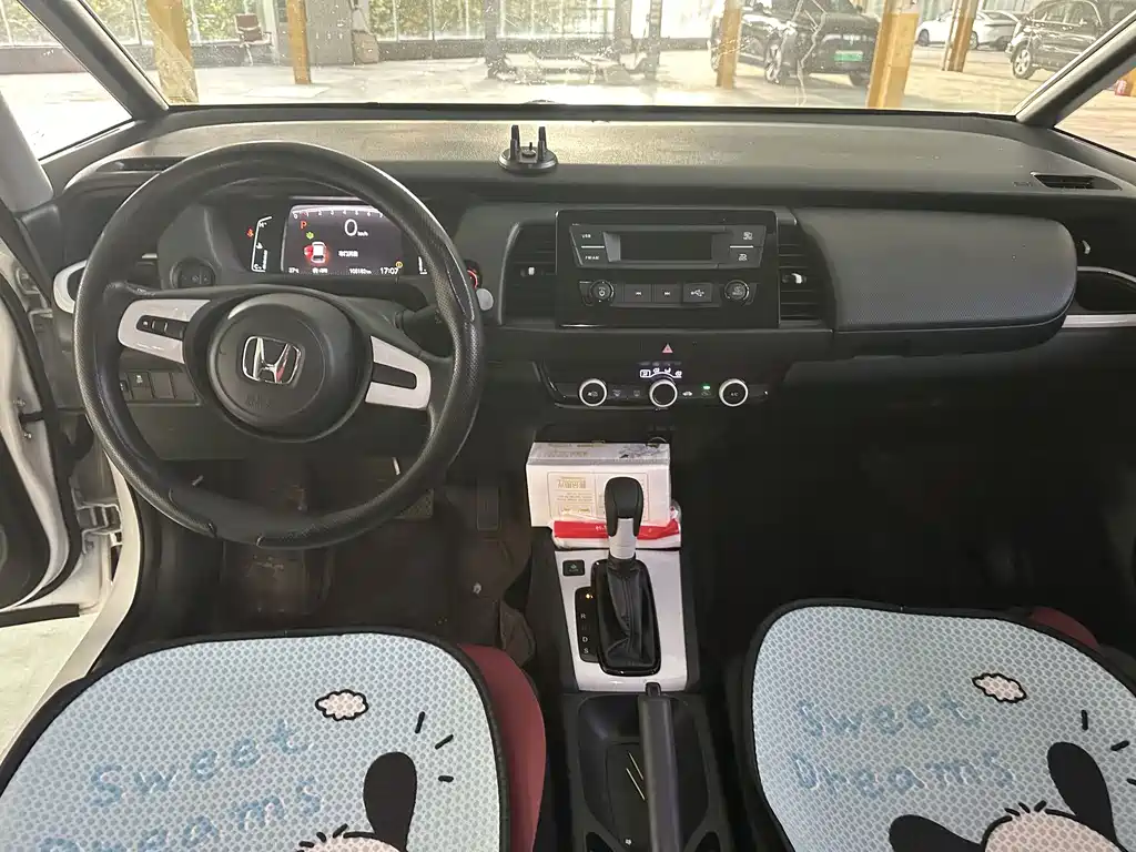 Honda Fit — фото 8