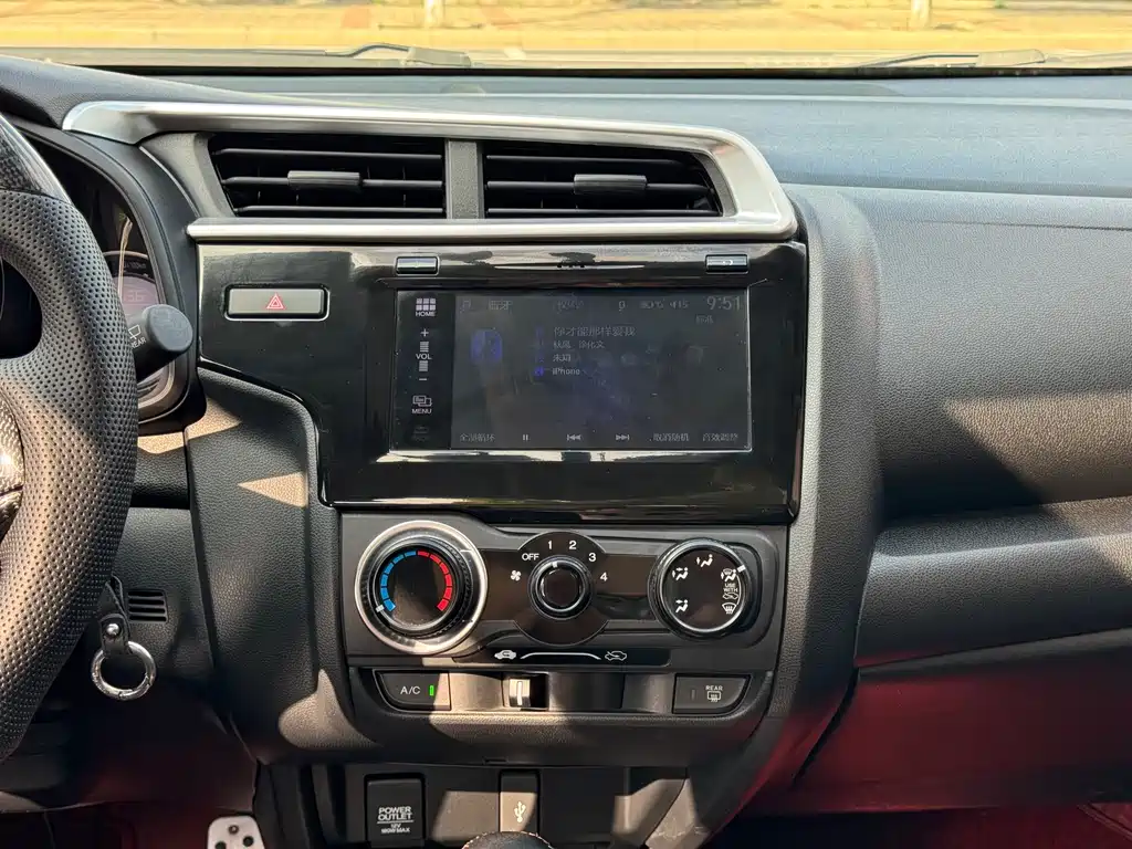 Honda Fit — фото 6