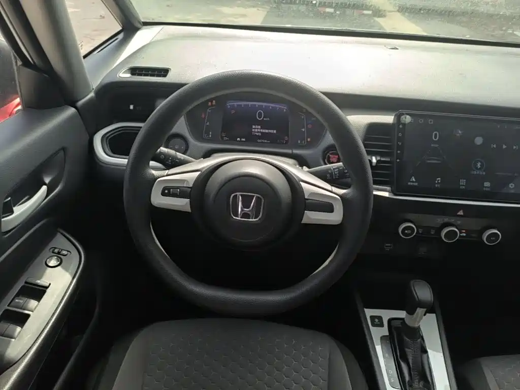 Honda Fit — фото 10