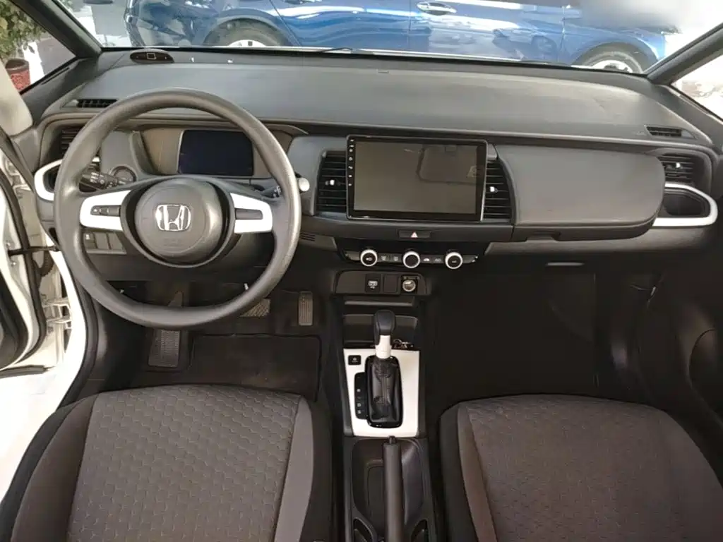 Honda Fit — фото 9