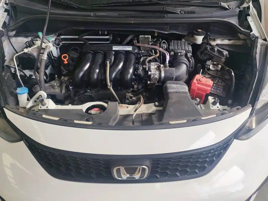 Honda Fit — фото 10