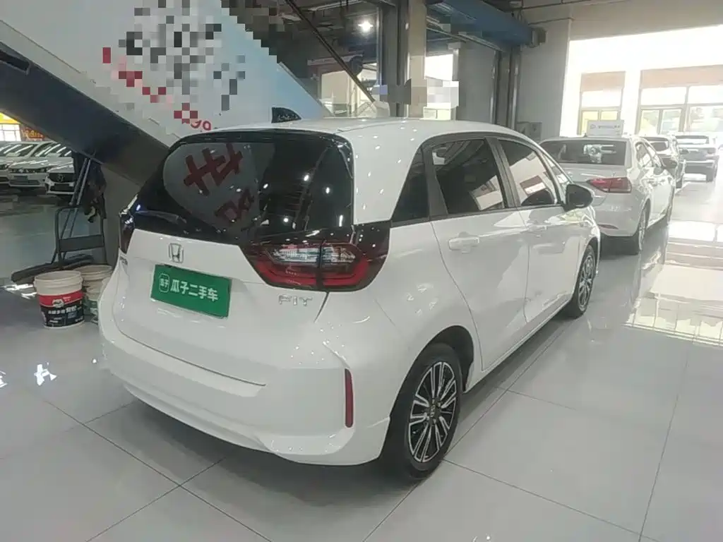 Honda Fit — фото 6