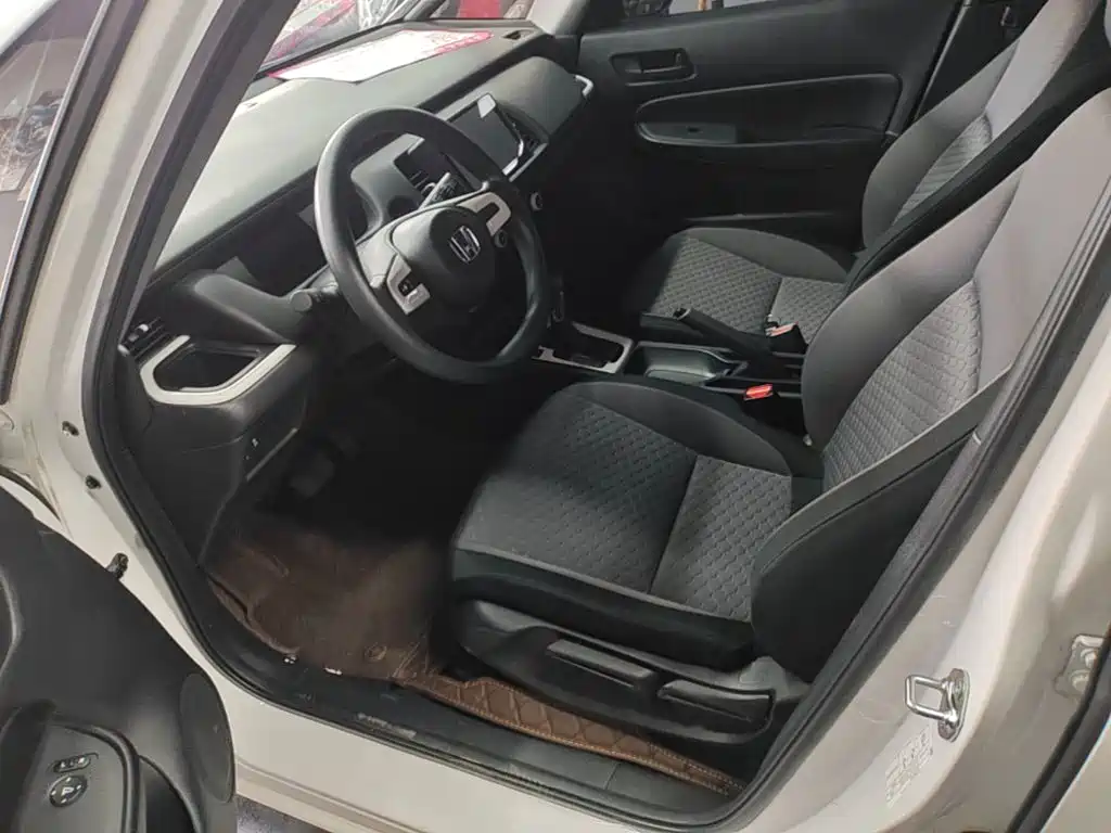 Honda Fit — фото 14