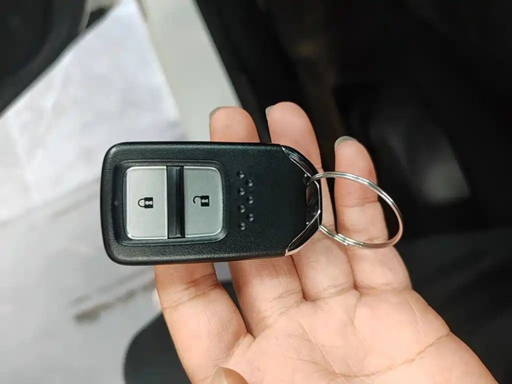 Honda Fit — фото 8