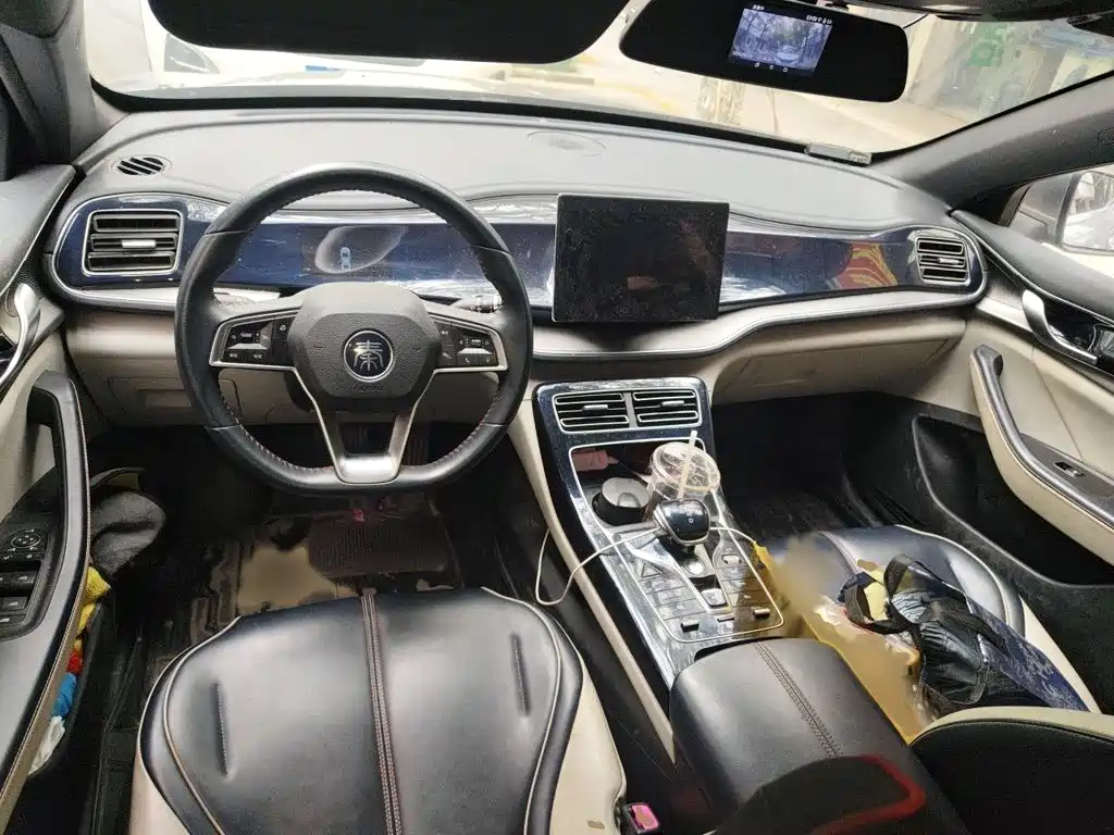 BYD Qin PLUS — фото 13