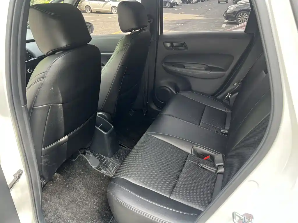 Honda Fit — фото 6