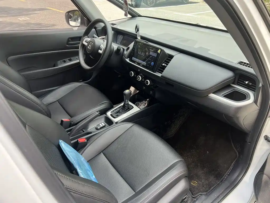 Honda Fit — фото 7