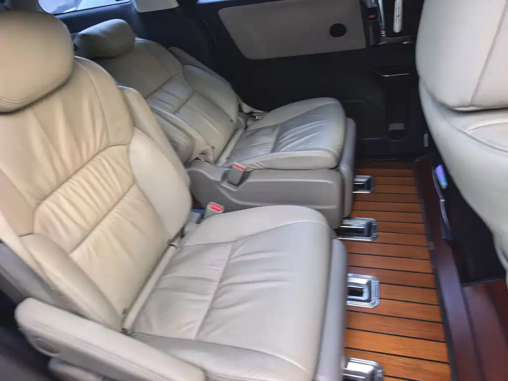 Honda Odyssey — фото 11