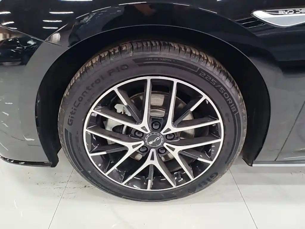 BYD Seal 07 DM-i — фото 23