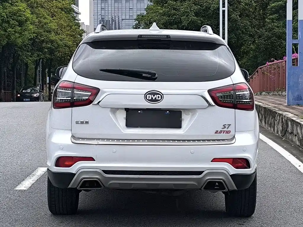 BYD S7 — фото 5