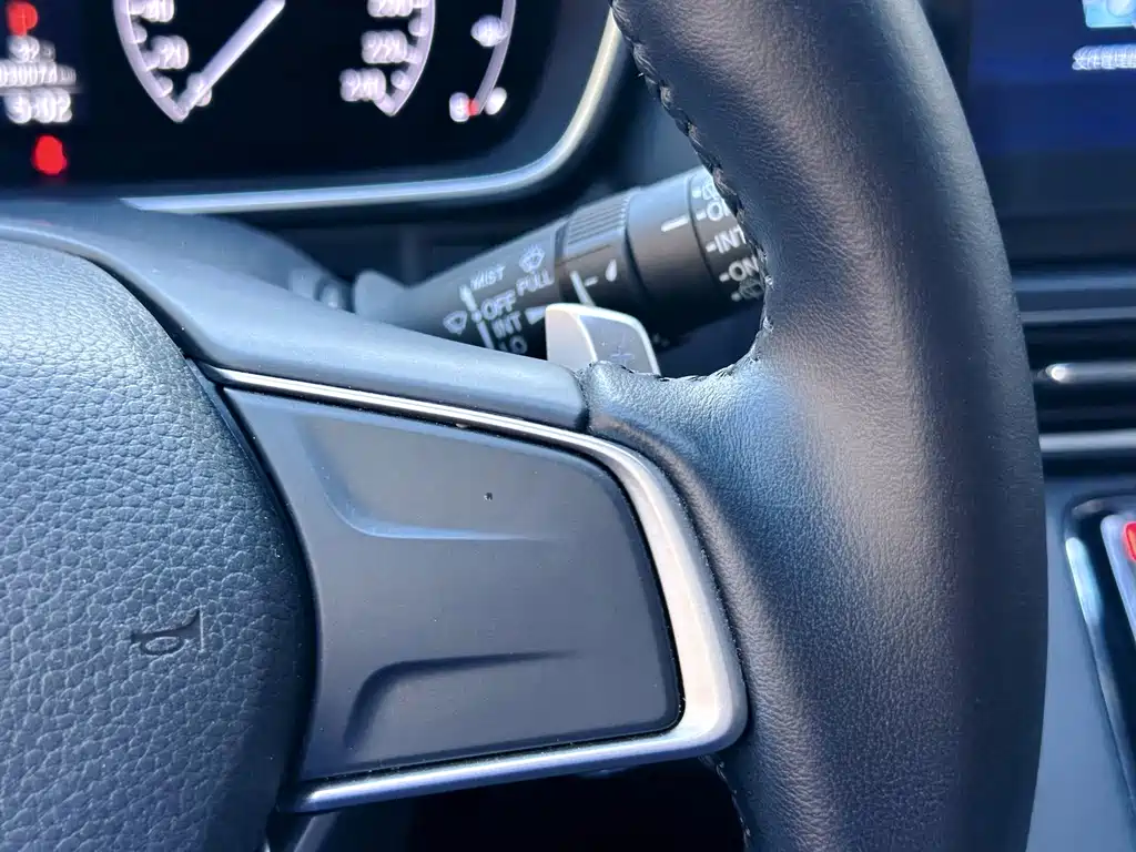 Honda Odyssey — фото 17