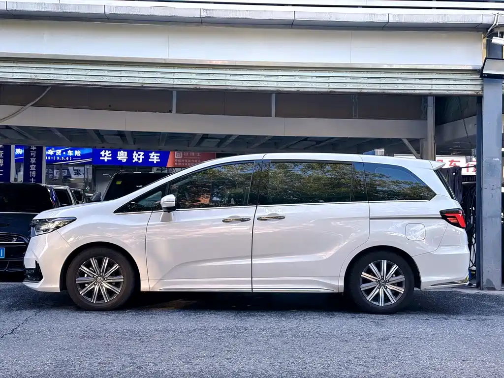 Honda Odyssey — фото 3