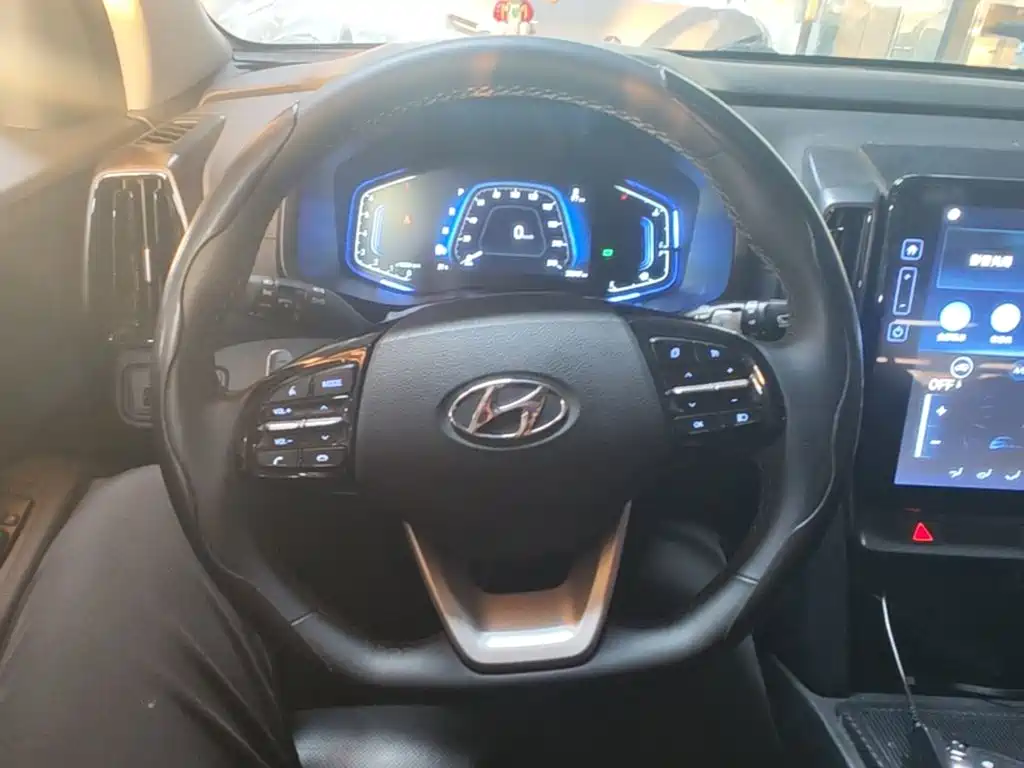 Hyundai ix35 — фото 10