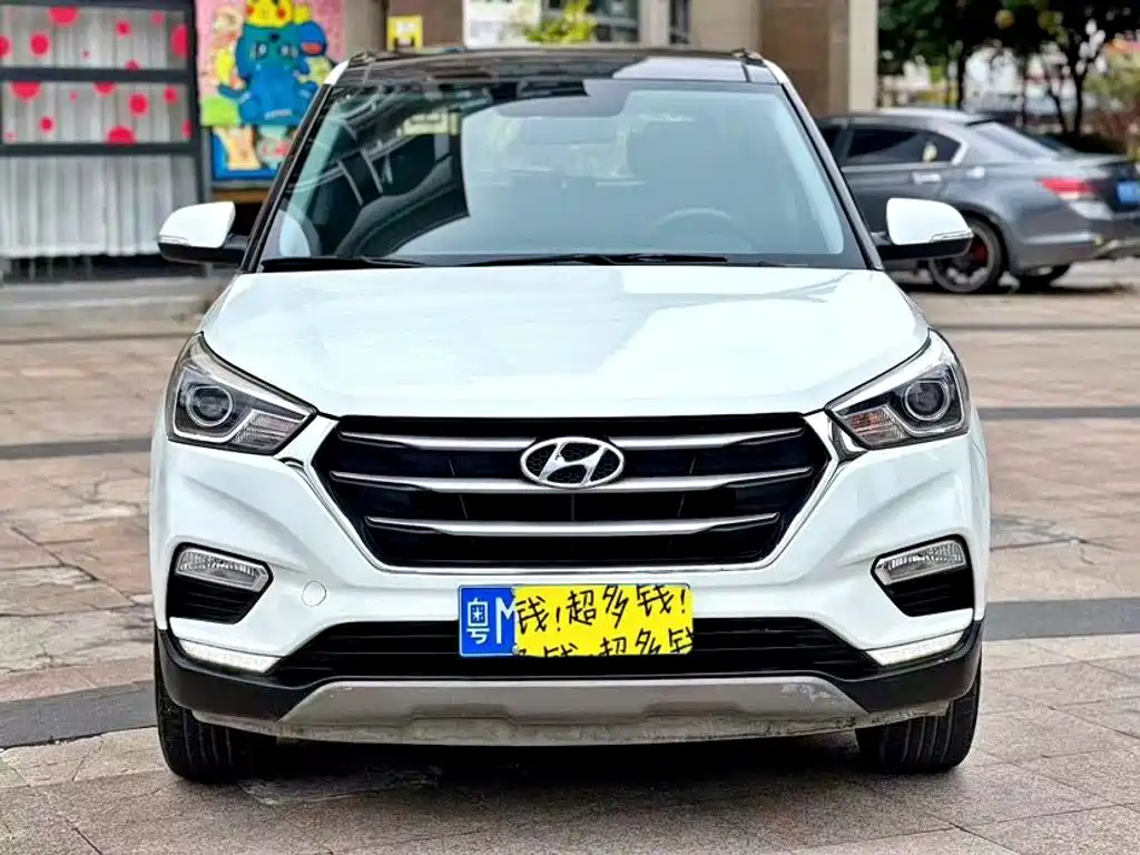 Hyundai ix25 — фото 2