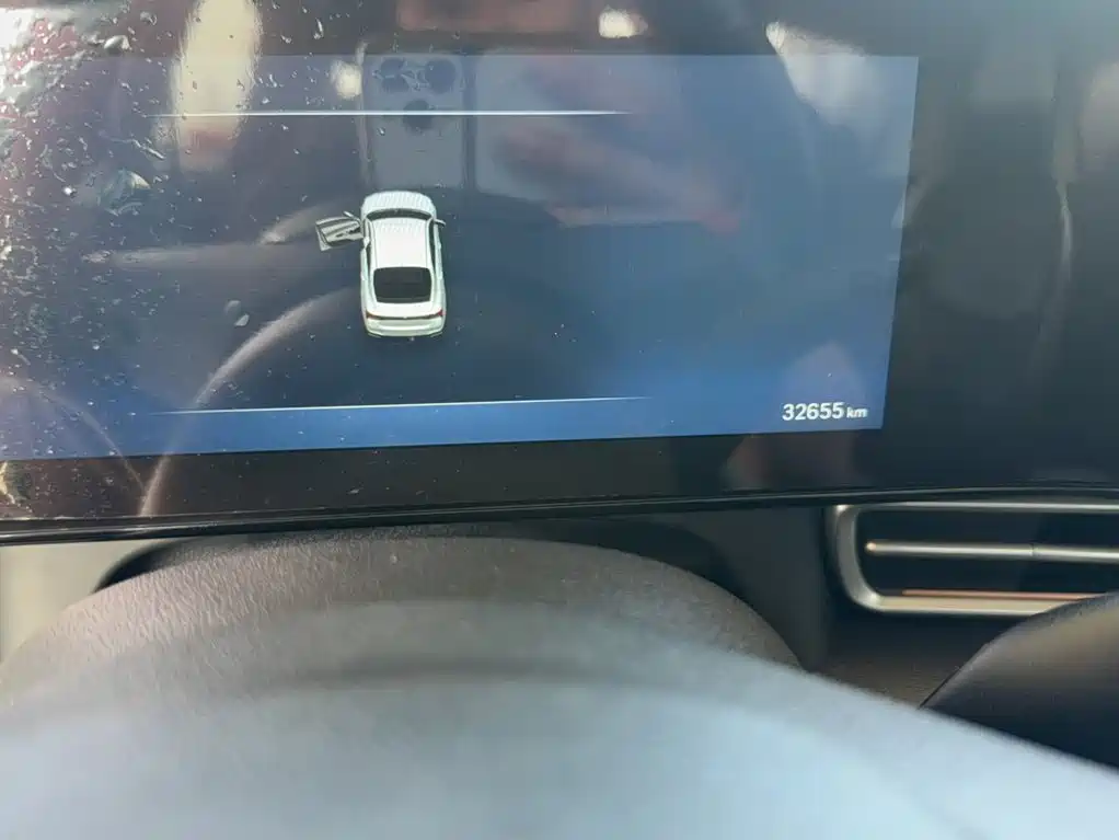 Hyundai Elantra — фото 10