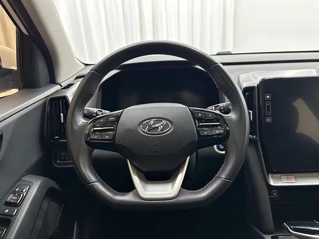 Hyundai ix35 — фото 10