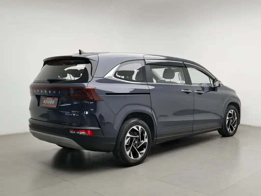 Hyundai Custo — фото 2