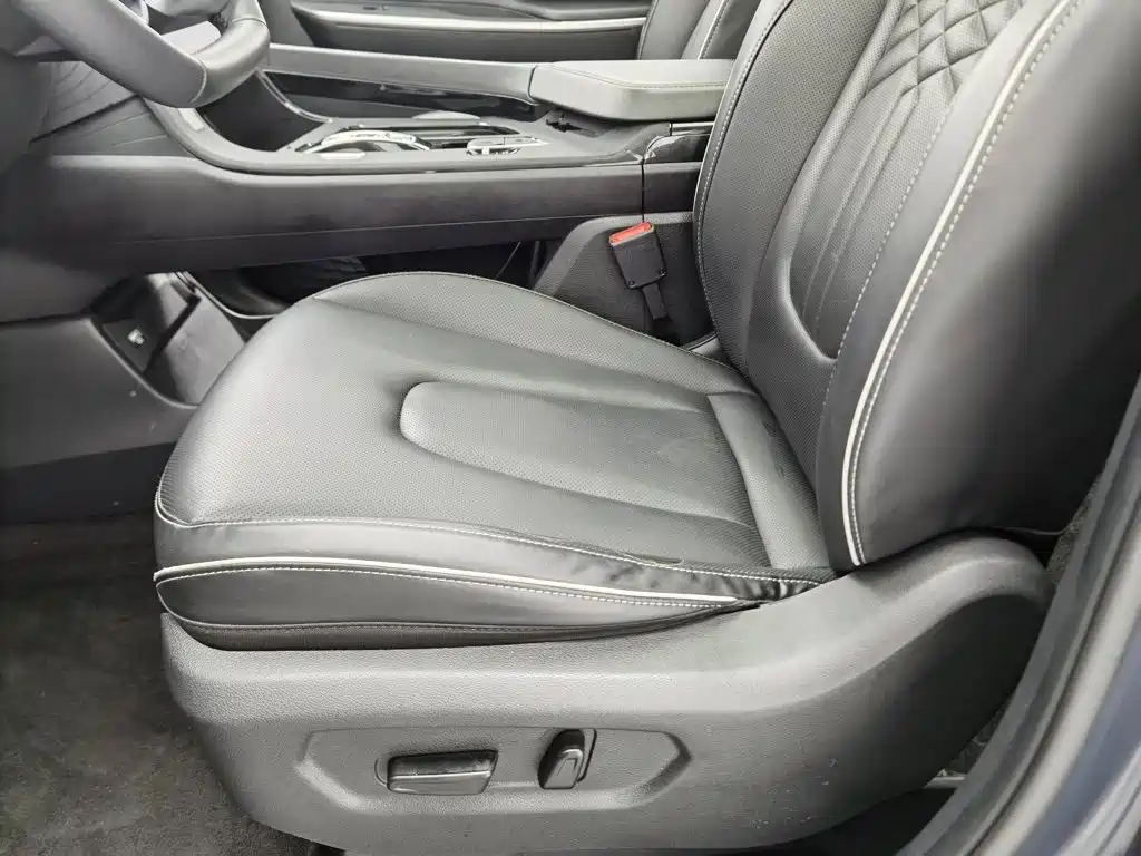 Hyundai Custo — фото 20