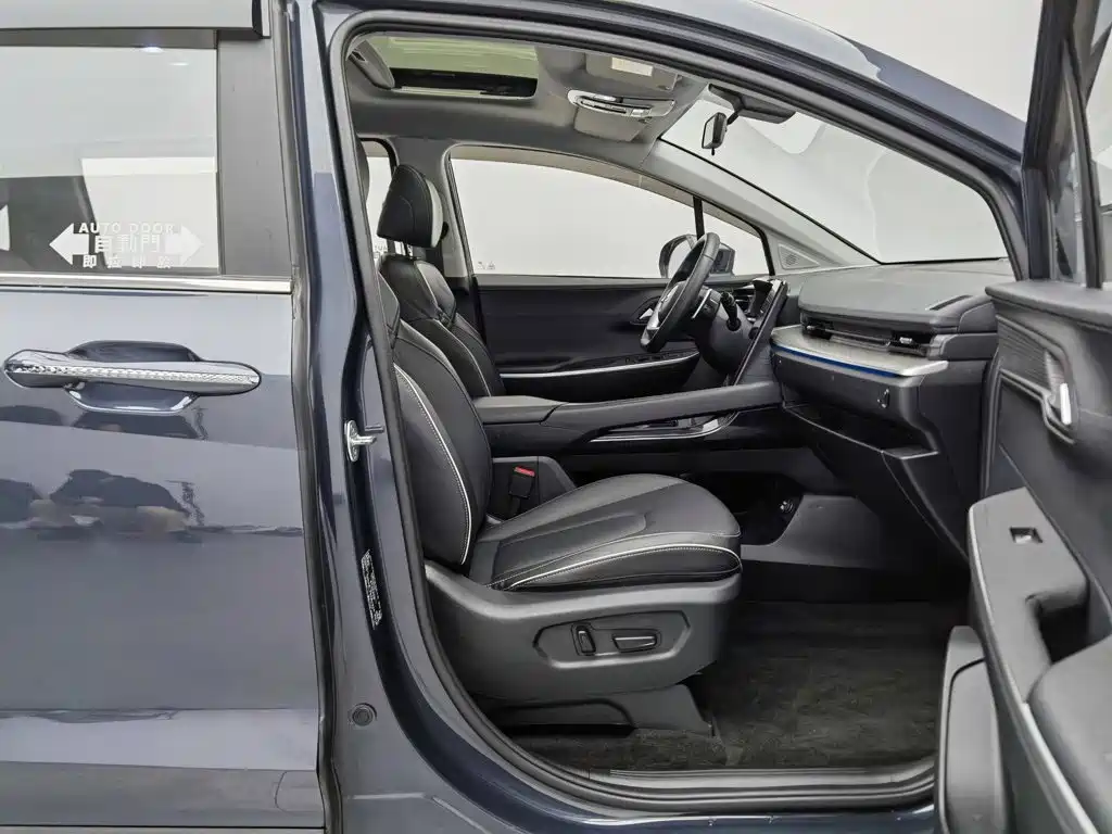 Hyundai Custo — фото 23
