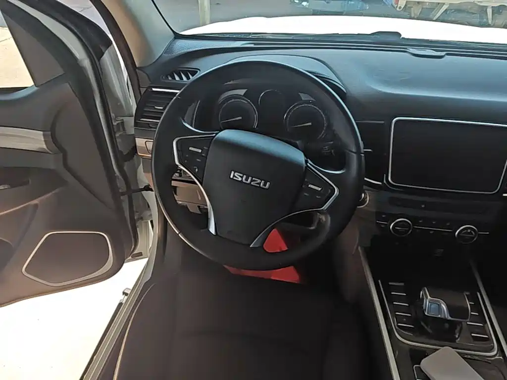 Isuzu Lingtuo — фото 10