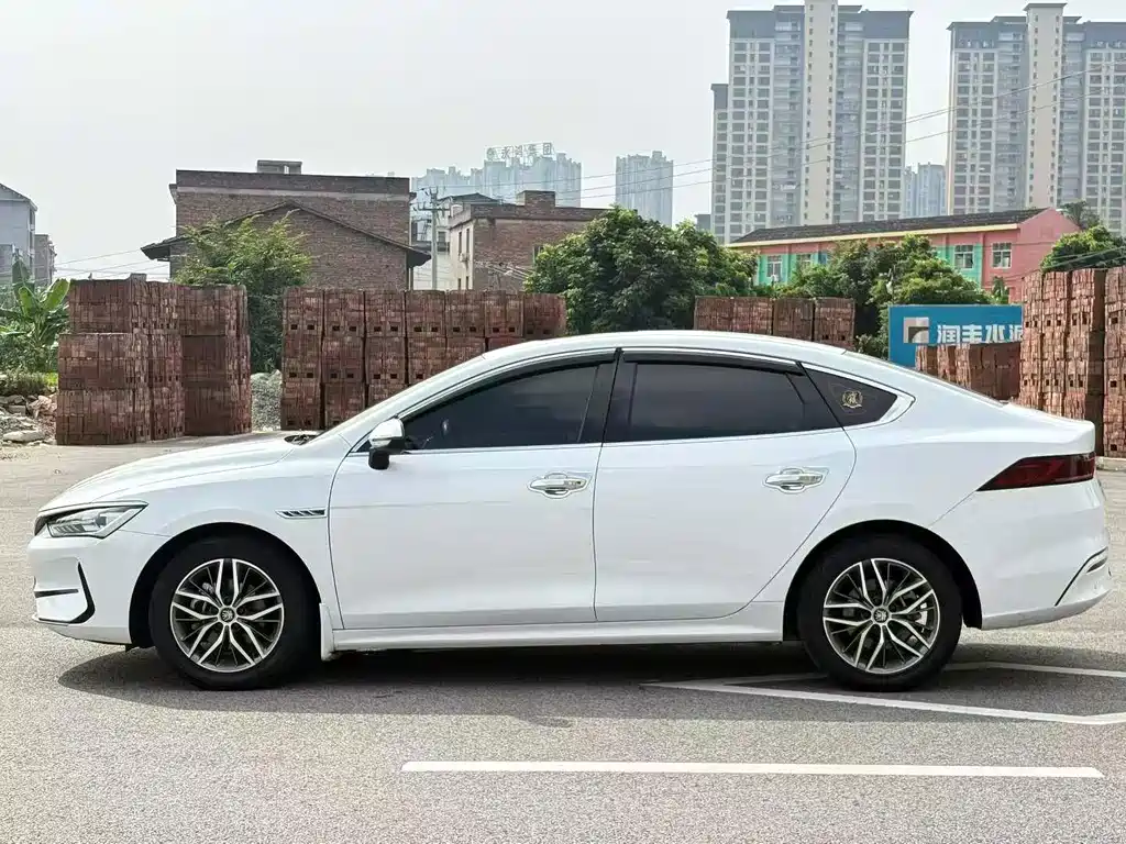 BYD Qin PLUS — фото 8