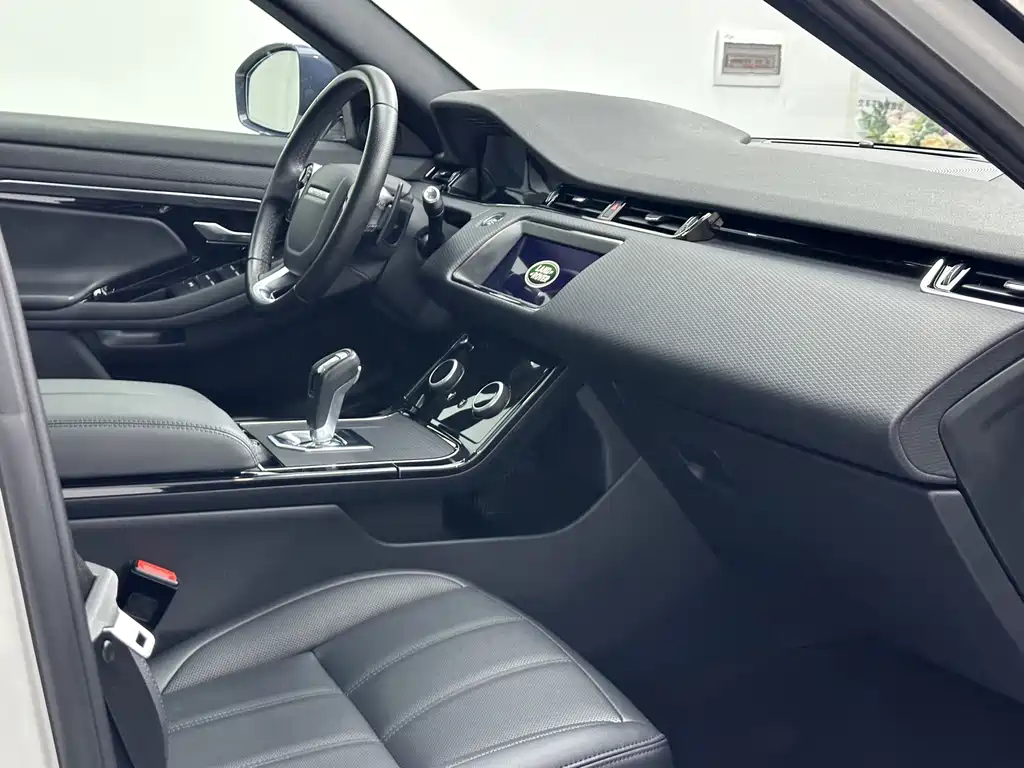 Land Rover Evoque — фото 13