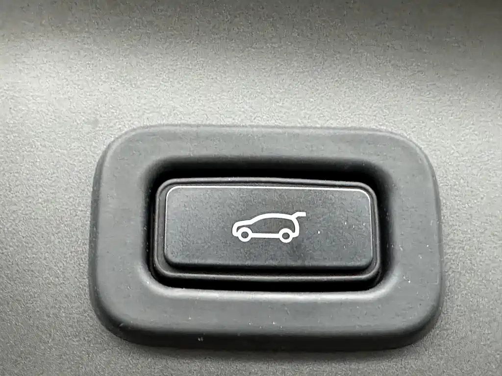 Land Rover Evoque — фото 21
