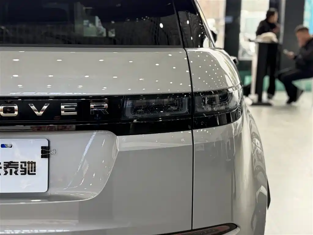 Land Rover Evoque — фото 9
