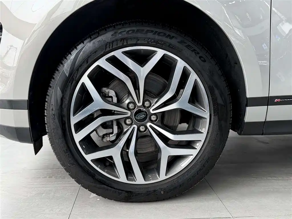 Land Rover Evoque — фото 10