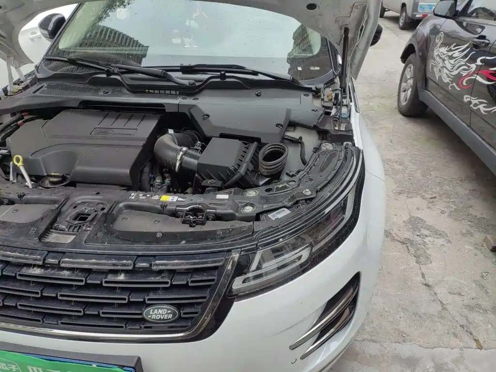Land Rover Evoque — фото 21