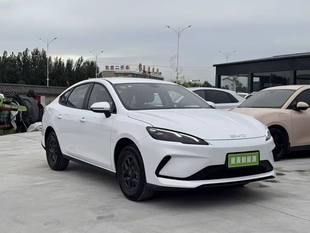 BYD Seal 05 DM-i — фото 3