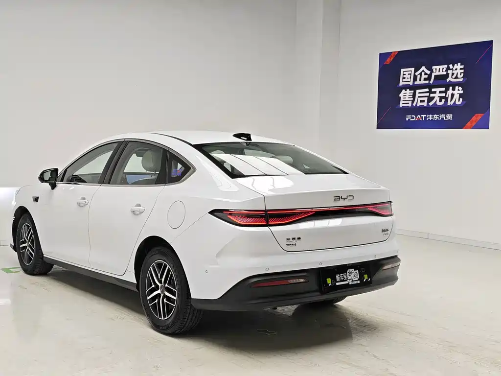 BYD Seal 05 DM-i — фото 6