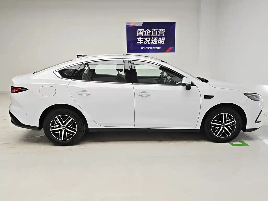BYD Seal 05 DM-i — фото 7