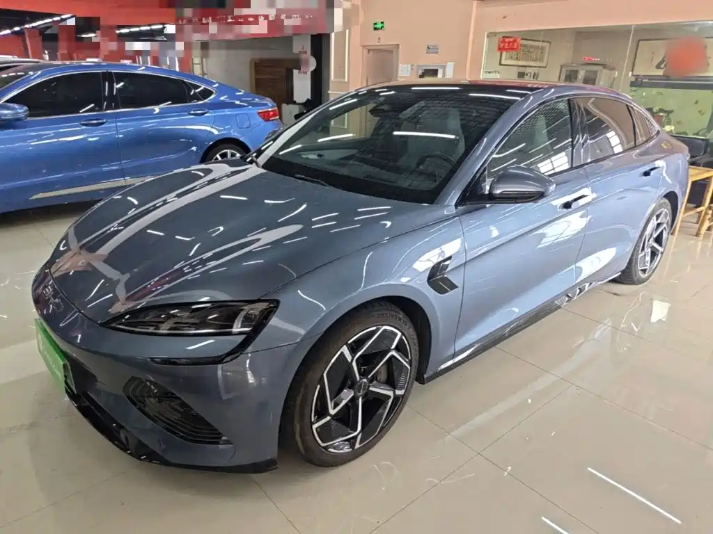 BYD Seal — фото 2