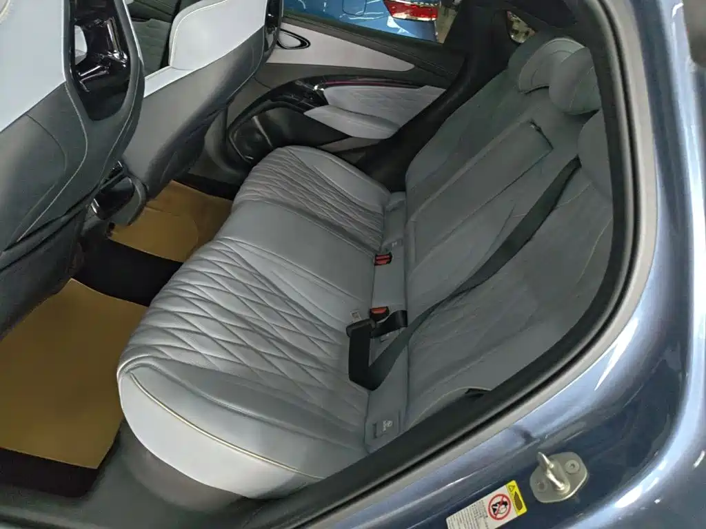 BYD Seal — фото 17