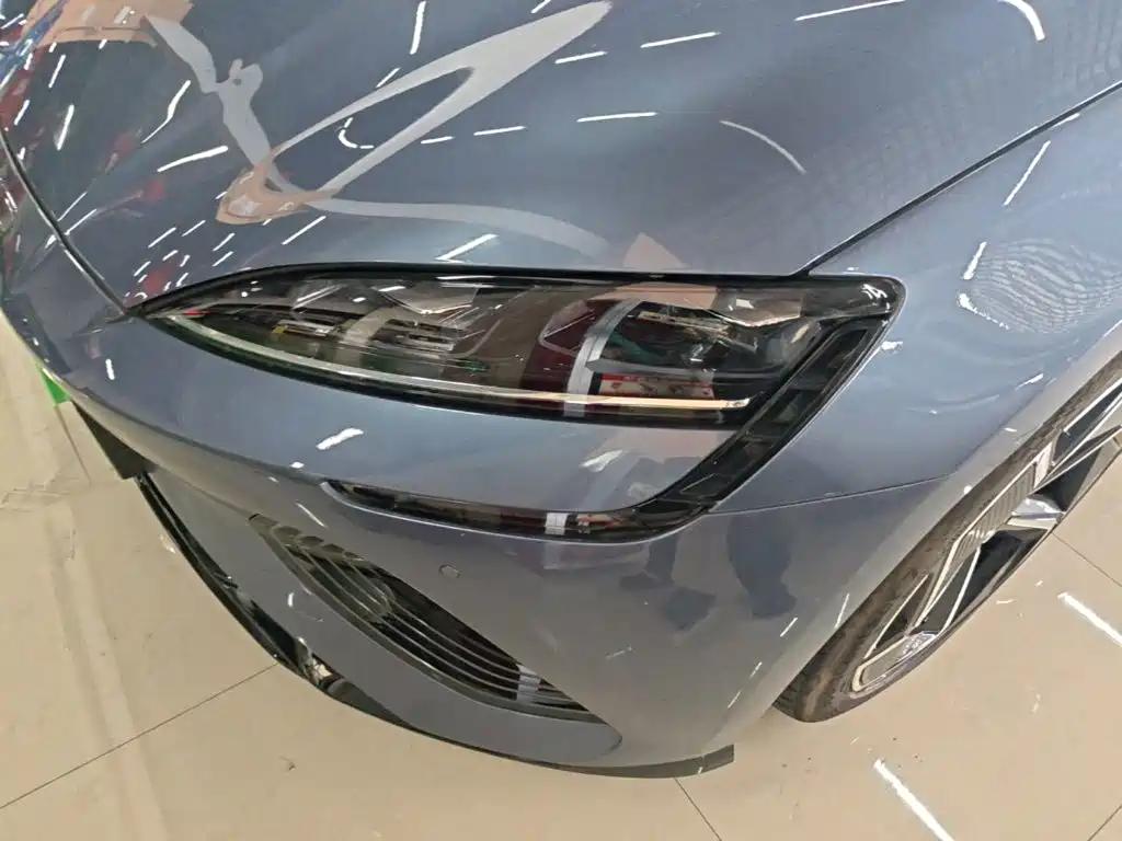 BYD Seal — фото 24