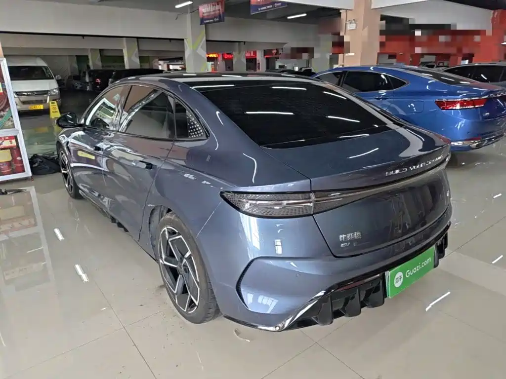 BYD Seal — фото 5