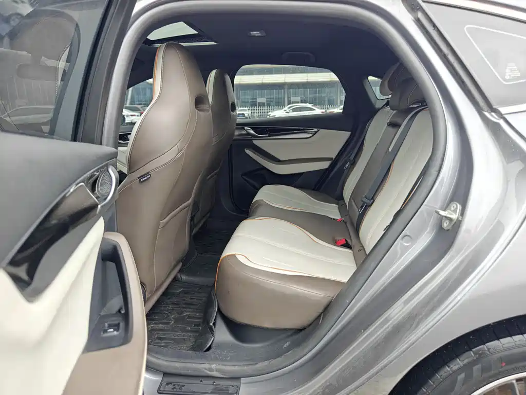 BYD Qin PLUS — фото 10
